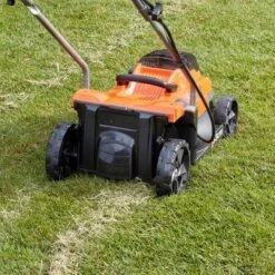 Black & Decker Black & Decker BCMW3336N Tondeuse à Gazon Poussée Batterie Noir, Orange -Outils Pro Soldes 1200x1200 43