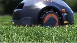 Black & Decker BLACK+DECKER BCRMW123-QW Robot Tondeuse Avec Autonettoyant - 12V - 18cm - Robot Domestique Inclus -Outils Pro Soldes 1200x682 1