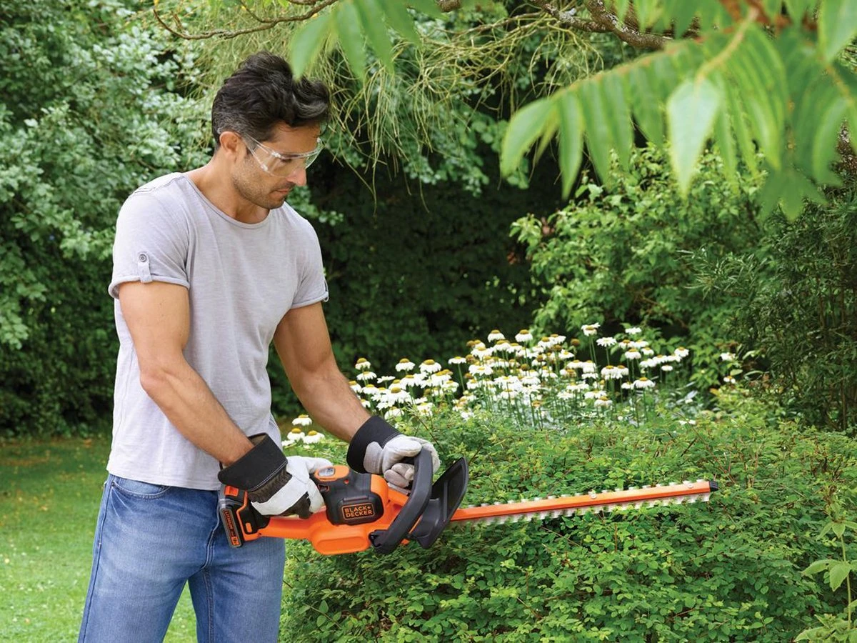 Black & Decker BLACK+DECKER GTC18502PC-QW Taille-haie - 18V - 50cm - Avec Batterie Et Chargeur 5 Black & Decker BLACK+DECKER GTC18502PC-QW Taille-haie - 18V - 50cm - Avec Batterie Et Chargeur - Image 3