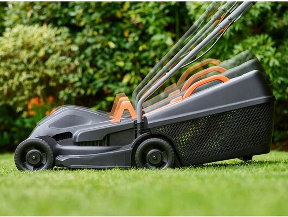 Black & Decker Black & Decker BEMW351-QS Tondeuse à Gazon Marcher Derrière Un Tracteur Tondeuse Noir, Orange 11 Black & Decker Black & Decker BEMW351-QS Tondeuse à Gazon Marcher Derrière Un Tracteur Tondeuse Noir, Orange - Image 9