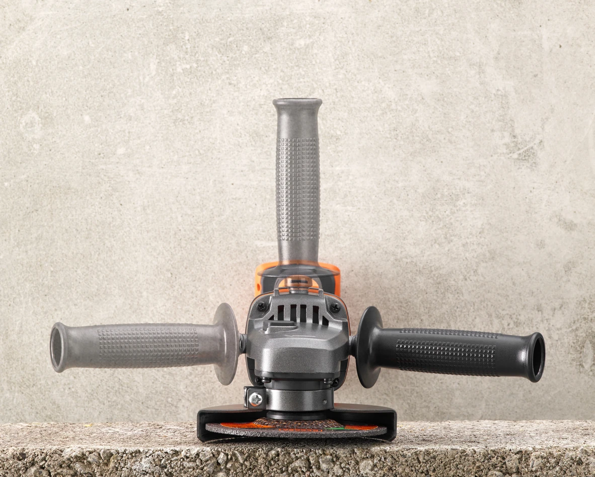 Black & Decker BCG720M1-QW Meuleuse D'angle Sans Fil 18 Volt 4.0 Ah Li-ion 5 Black & Decker BCG720M1-QW Meuleuse D'angle Sans Fil 18 Volt 4.0 Ah Li-ion - Image 3