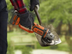 Black & Decker BCG720M1-QW Meuleuse D'angle Sans Fil 18 Volt 4.0 Ah Li-ion 13 Black & Decker BCG720M1-QW Meuleuse D'angle Sans Fil 18 Volt 4.0 Ah Li-ion -Outils Pro Soldes bcg720m1 qw meuleuse d 039 angle sans fil 18 volt 4 0 ah li ion 5