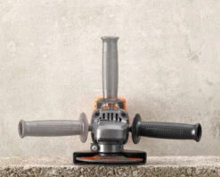 Black & Decker BCG720N-XJ Meuleuse D'angle Sans Fil 18 Volts, Batteries Et Chargeur Exclus -Outils Pro Soldes bcg720n xj meuleuse d 039 angle sans fil 18 volts batteries et chargeur exclus 5