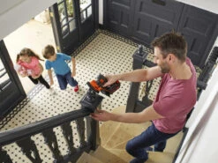 Black & Decker BDCDS18-QW Ponceuse Delta 18 Volts 1,5 Ah Li-ion -Outils Pro Soldes bdcds18 qw ponceuse delta 18 volts 1 5 ah li ion 2