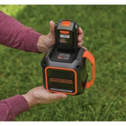 Black & Decker BDCSP18N-XJ Haut-parleur Bluetooth 18 Volts, Batteries Et Chargeur Exclus -Outils Pro Soldes bdcsp18n xj haut parleur bluetooth 18 volts batteries et chargeur exclus 4