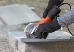 Black & Decker BEG110-QS Meuleuse D'angle 115 Mm 750 Watts -Outils Pro Soldes beg110 qs meuleuse d 039 angle 115 mm 750 watts 5