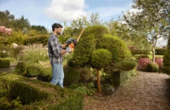 Black & Decker BEHTS301-QS Taille-haie 50 Cm 500 Watt -Outils Pro Soldes behts301 qs taille haie 50 cm 500 watt 2