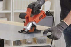 Black & Decker BES510K-QS Scie Circulaire 400 Watts 10 Black & Decker BES510K-QS Scie Circulaire 400 Watts -Outils Pro Soldes bes510k qs scie circulaire 400 watts 2
