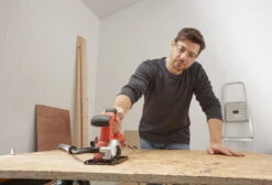 Black & Decker BES510K-QS Scie Circulaire 400 Watts 11 Black & Decker BES510K-QS Scie Circulaire 400 Watts -Outils Pro Soldes bes510k qs scie circulaire 400 watts 3