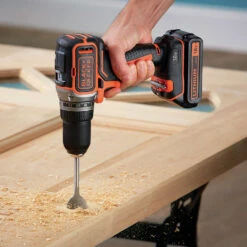Black & Decker BL186N-XJ Perceuse Sans Fil 18 Volts, Batteries Et Chargeur Exclus -Outils Pro Soldes bl186n xj perceuse sans fil 18 volts batteries et chargeur exclus 3