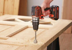 Black & Decker BL188DM2K-QW Perceuse à Percussion Sans Fil 18 Volts 2.0/4.0 Ah Li-ion -Outils Pro Soldes bl188dm2k qw perceuse a percussion sans fil 18 volts 2 0 4 0 ah li ion 4