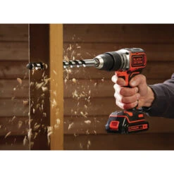 Black & Decker BL188K-QW Perceuse Accu Whip 18 Volt 1,5 Ah Li-ion -Outils Pro Soldes bl188k qw perceuse accu whip 18 volt 1 5 ah li ion 3