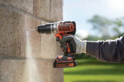 Black & Decker BL188N-XJ Perceuse à Percussion Sans Fil 18 Volts Hors Batteries Et Chargeur -Outils Pro Soldes bl188n xj perceuse a percussion sans fil 18 volts hors batteries et chargeur 2