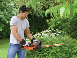 Black & Decker GTC18452PC-QW Taille-haie Sans Fil De 45 Cm 18 Volt 2.0 Ah Li-ion -Outils Pro Soldes gtc18452pc qw taille haie sans fil de 45 cm 18 volt 2 0 ah li ion 4