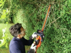 Black & Decker GTC18502PC-QW Taille-haie Sans Fil 50 Cm 18 Volts 2.0 Ah Li-ion -Outils Pro Soldes gtc18502pc qw taille haie sans fil 50 cm 18 volts 2 0 ah li ion 5